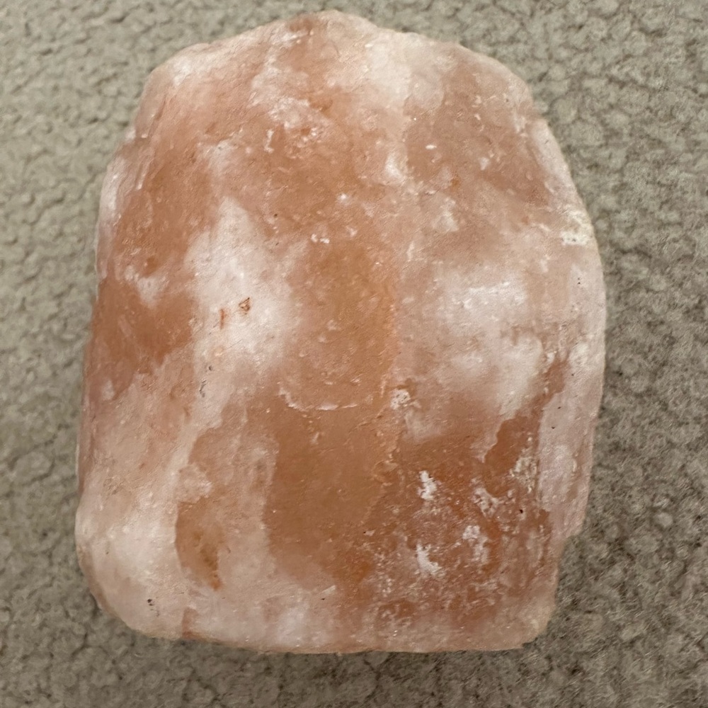 Himalayan Salt Candle Holder with 5 Tealight Candles Included - Picture 6 of 8